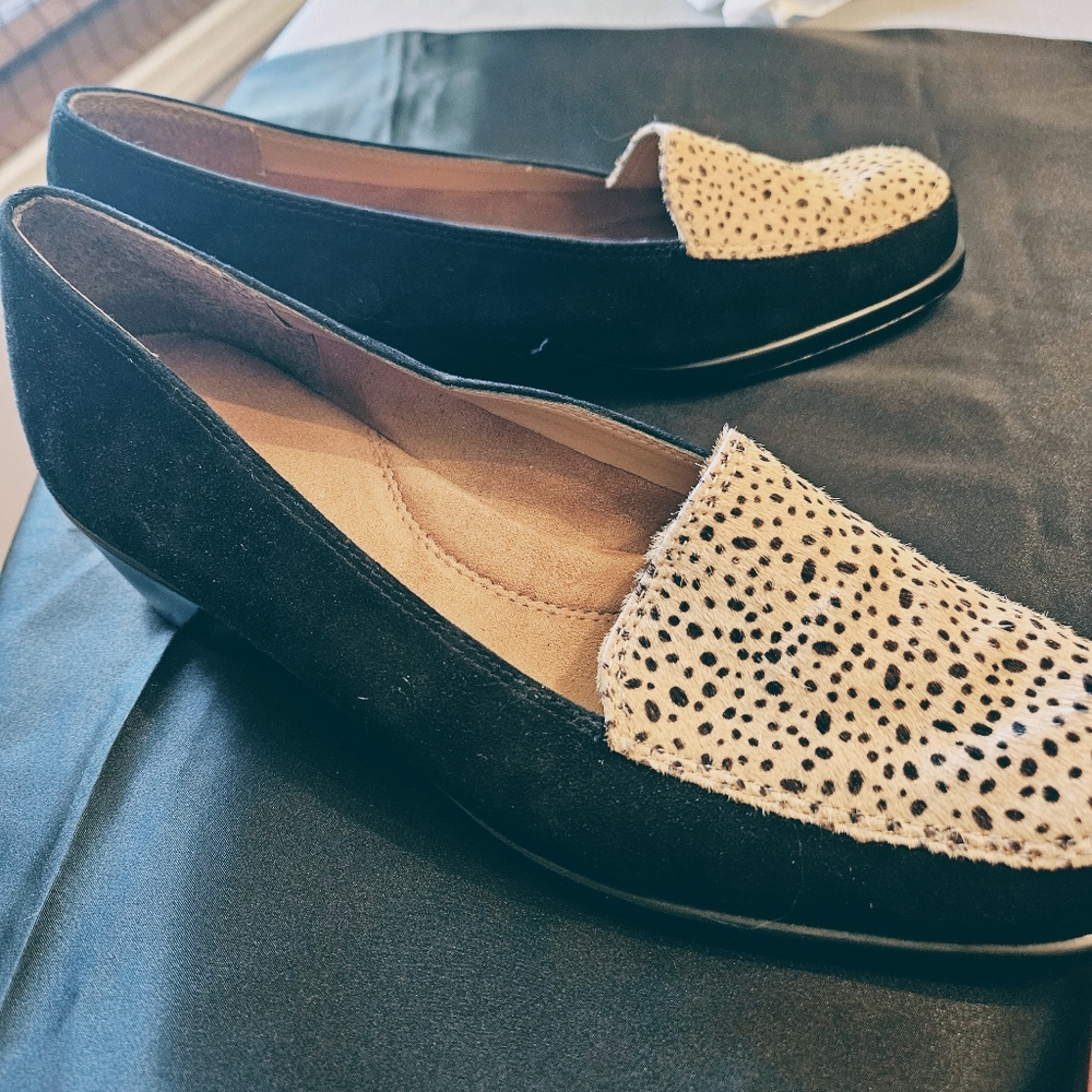 Aerosoles Suede Wedge Pump w/Calf Hair Toe
